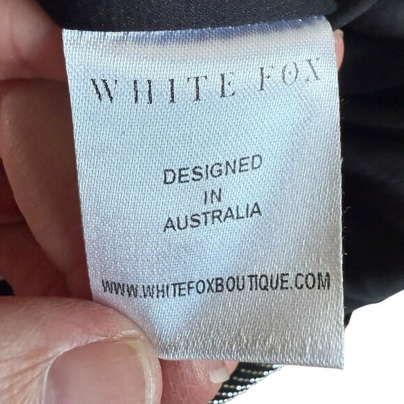 White Fox Silver Sequin Pants Back Zipper Stretch Large Shiny Holiday Maximalism - Picture 5 of 9